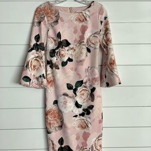 EUC Calvin Klein doing floral dress